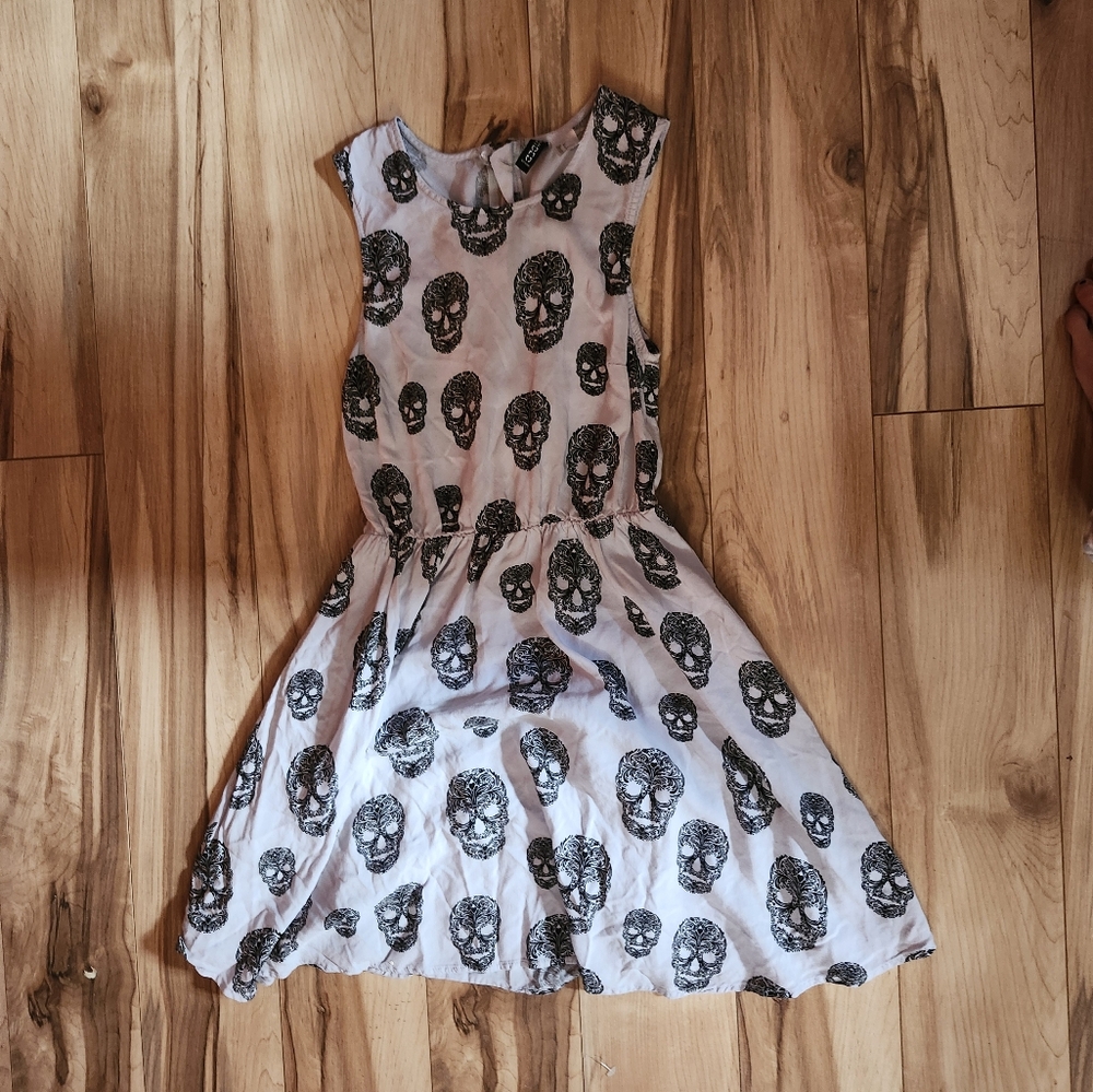 Black and Grey edgy goth skull dress ❤️